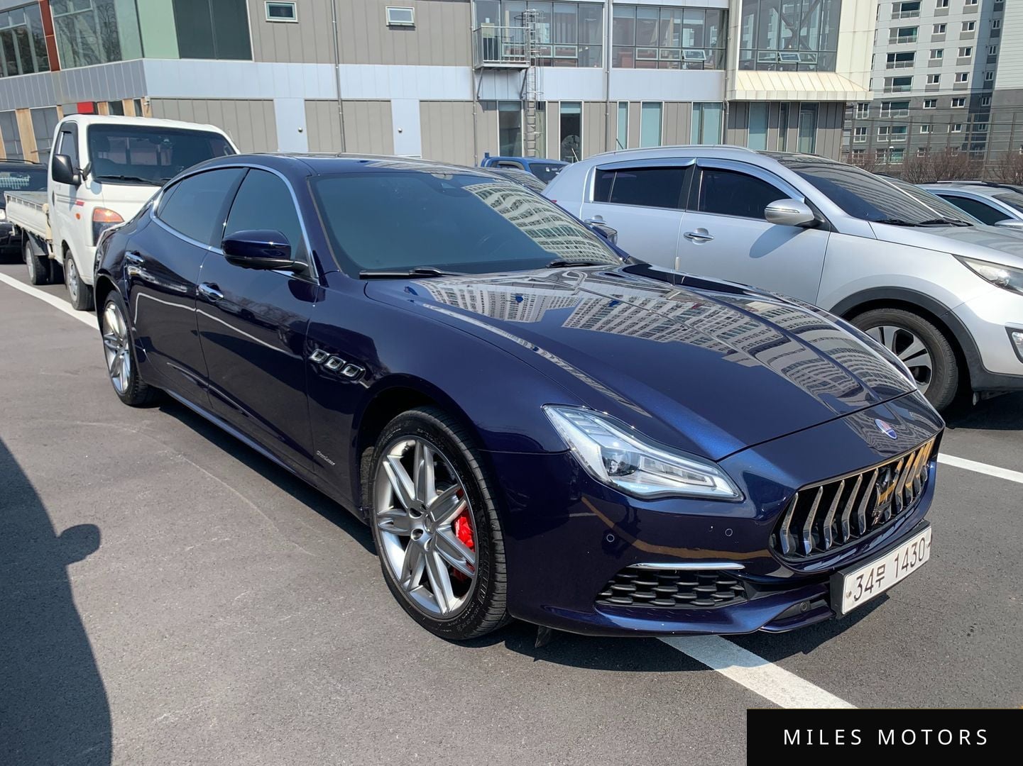 Maserati Quattroporte 2018 — фото 1 из 12