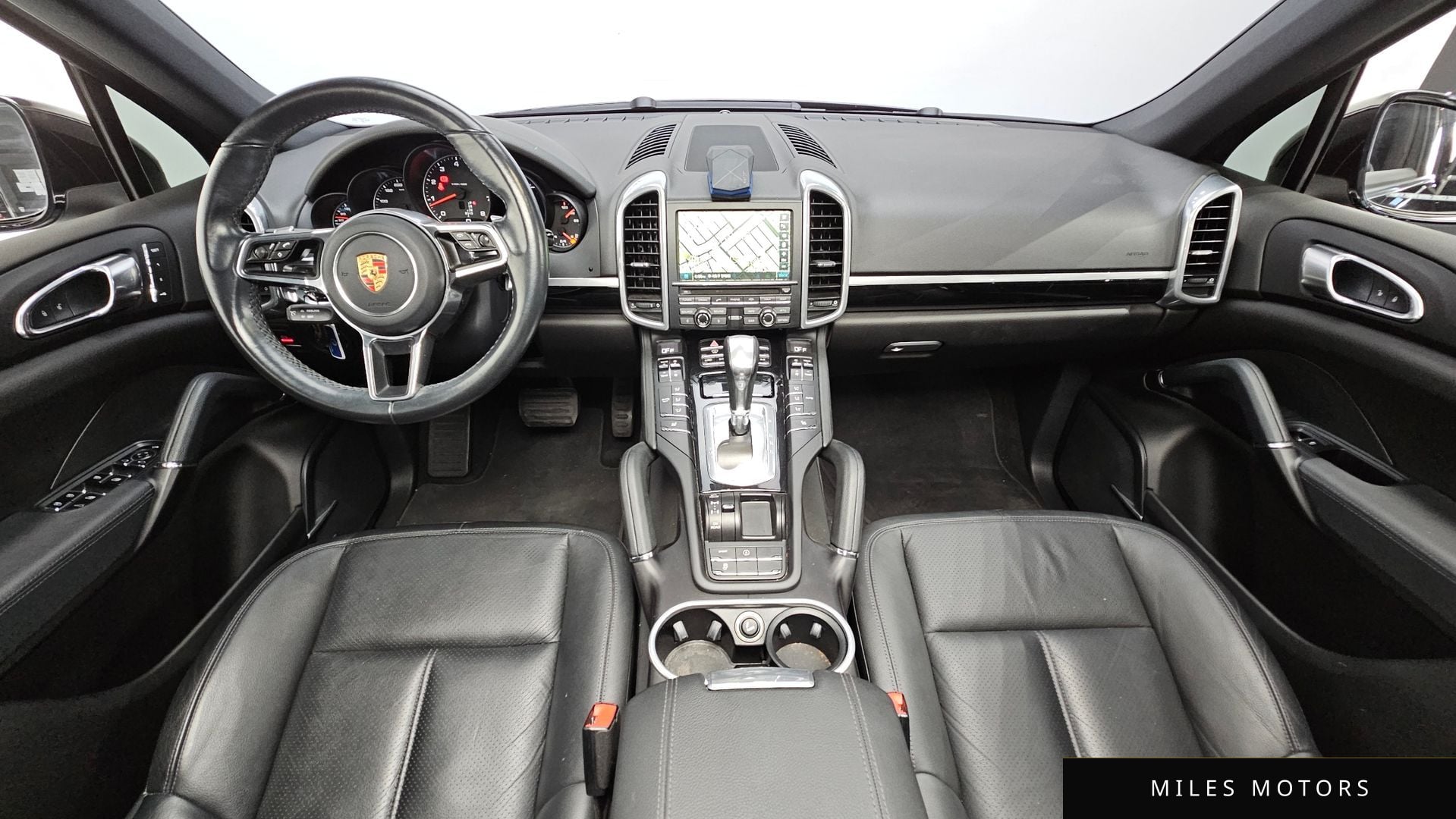 Porsche Cayenne 2016 — миниатюра 7
