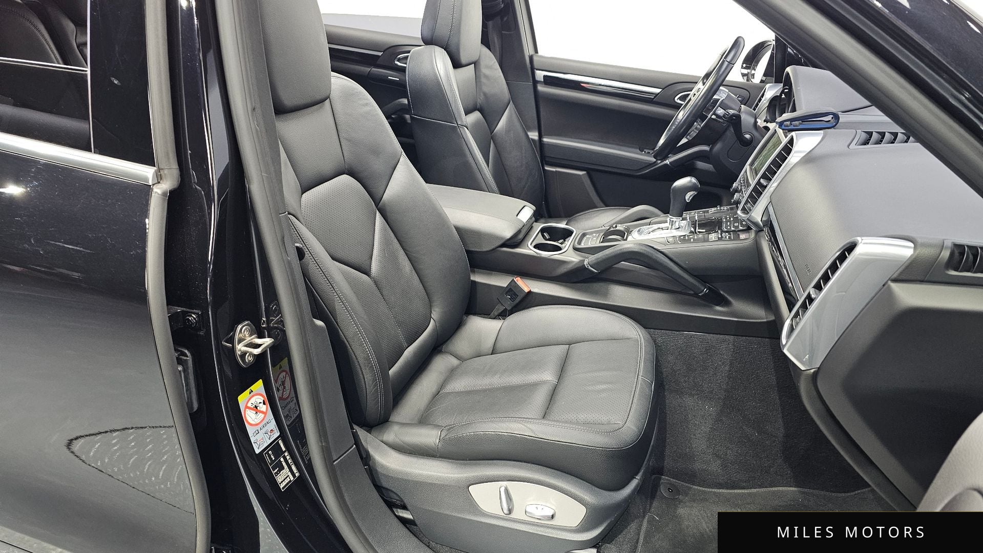 Porsche Cayenne 2016 — миниатюра 10