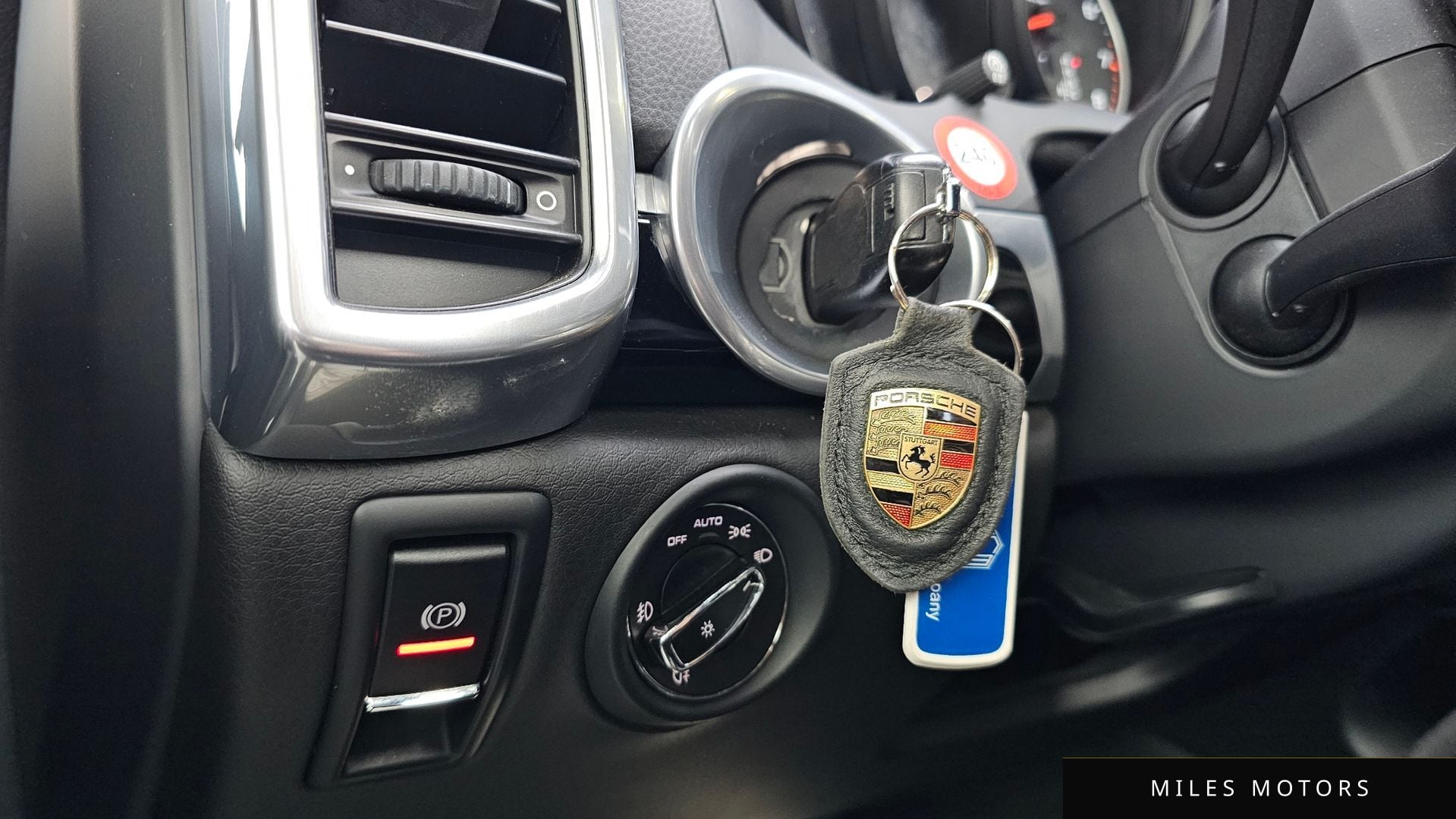 Porsche Cayenne 2016 — миниатюра 14