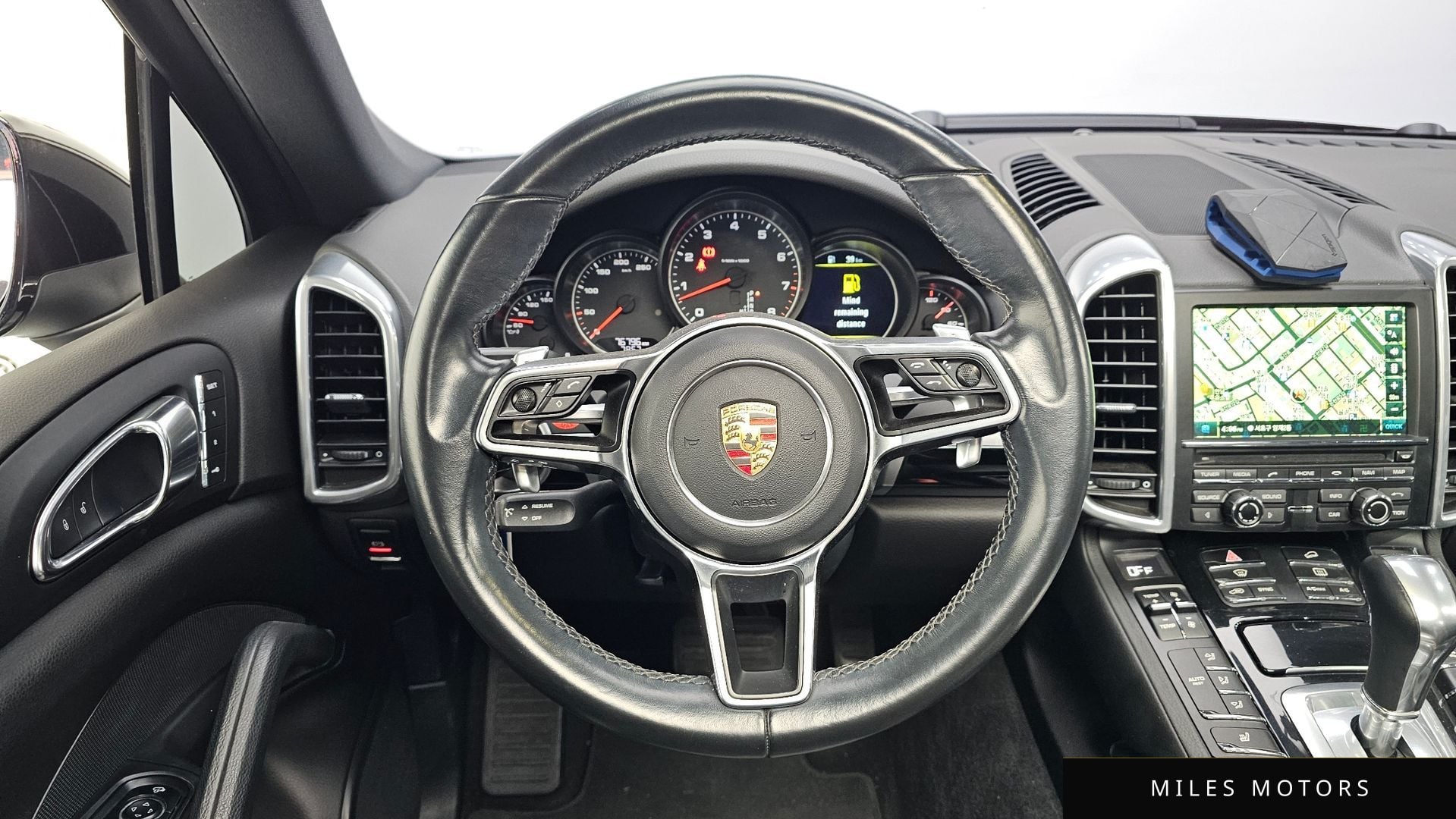 Porsche Cayenne 2016 — миниатюра 15