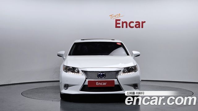 Лексус ES300h 2015 — миниатюра 3