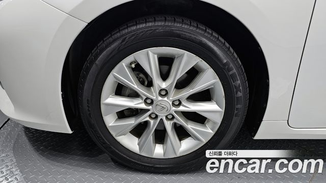 Лексус ES300h 2015 — миниатюра 5
