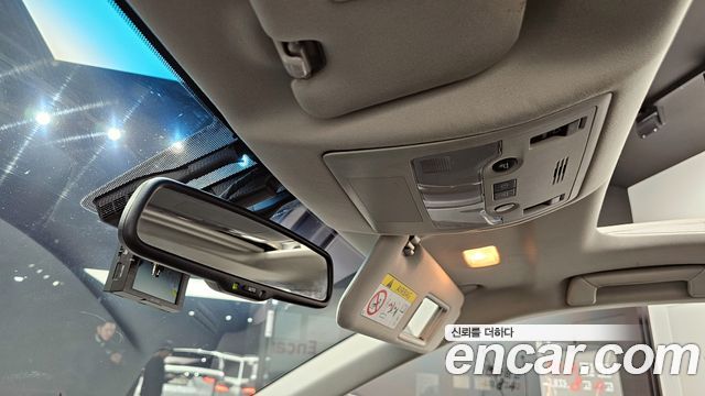 Лексус ES300h 2015 — миниатюра 15