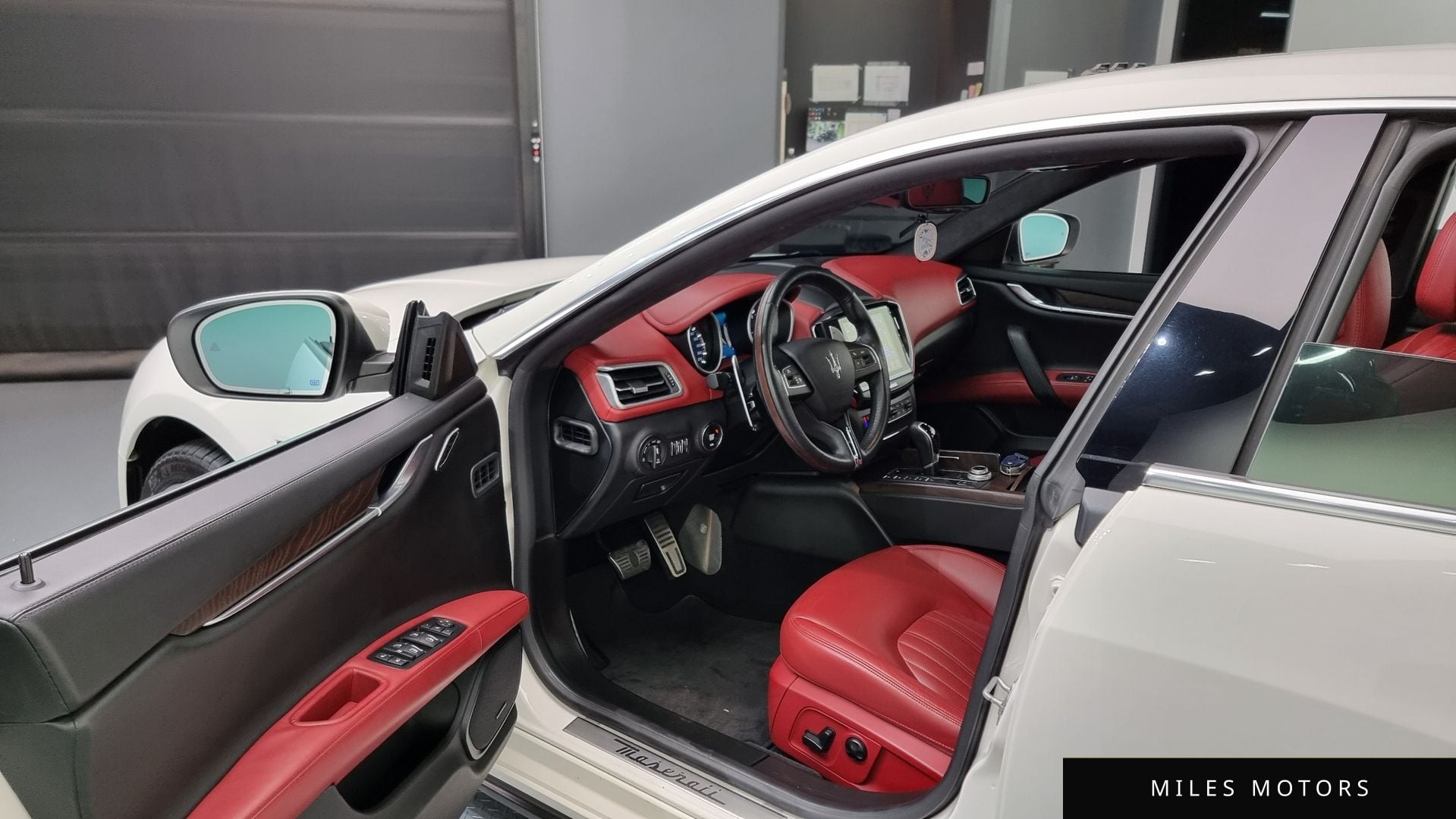 Maserati 기블리 2017 — миниатюра 10