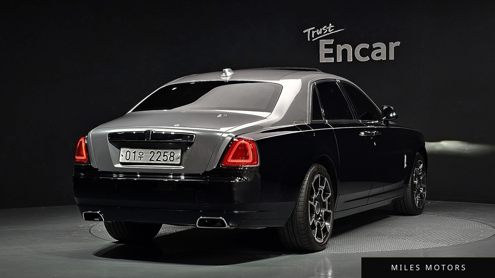 Rolls-Royce 고스트 2019 — миниатюра 2