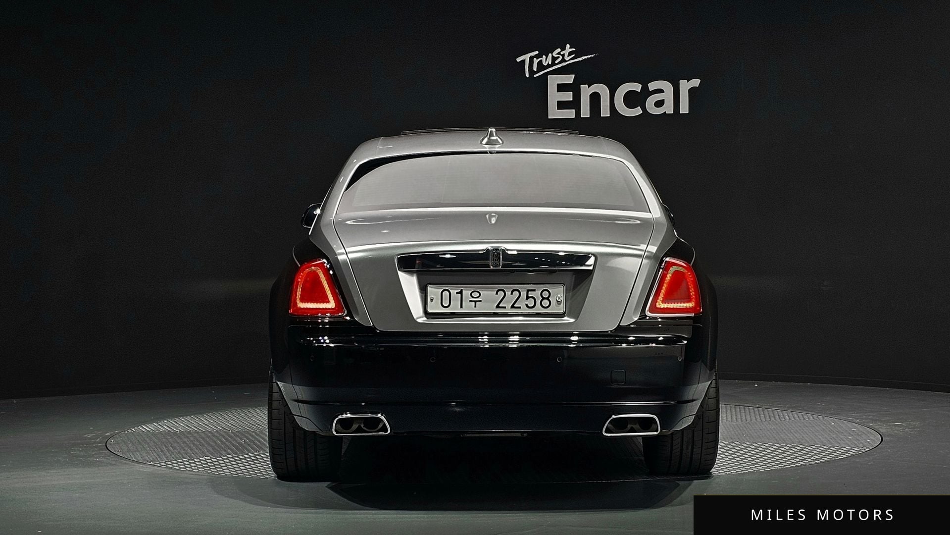 Rolls-Royce 고스트 2019 — миниатюра 4
