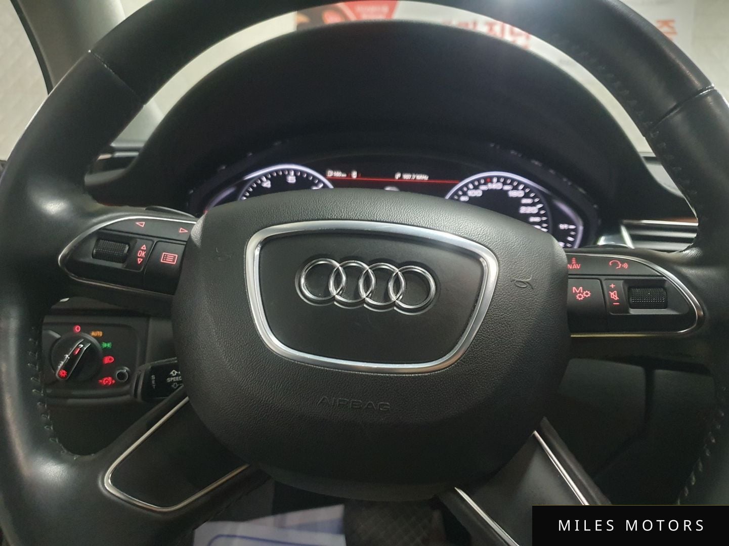 Audi A8 2011 — миниатюра 9