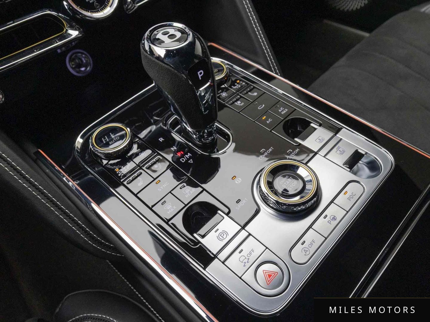 Bentley Flying Spur 2024 — миниатюра 9