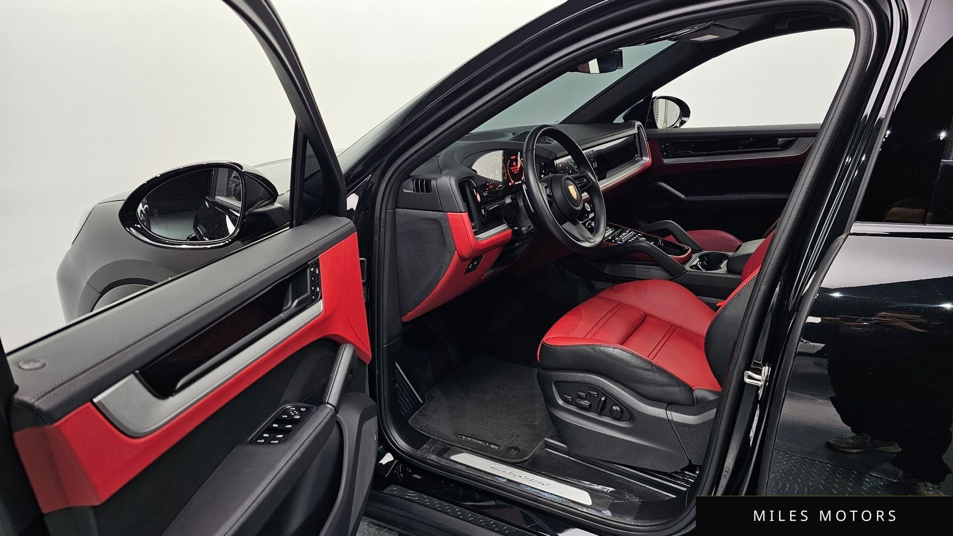 Porsche 카이엔 (PO536) 2024 — миниатюра 11
