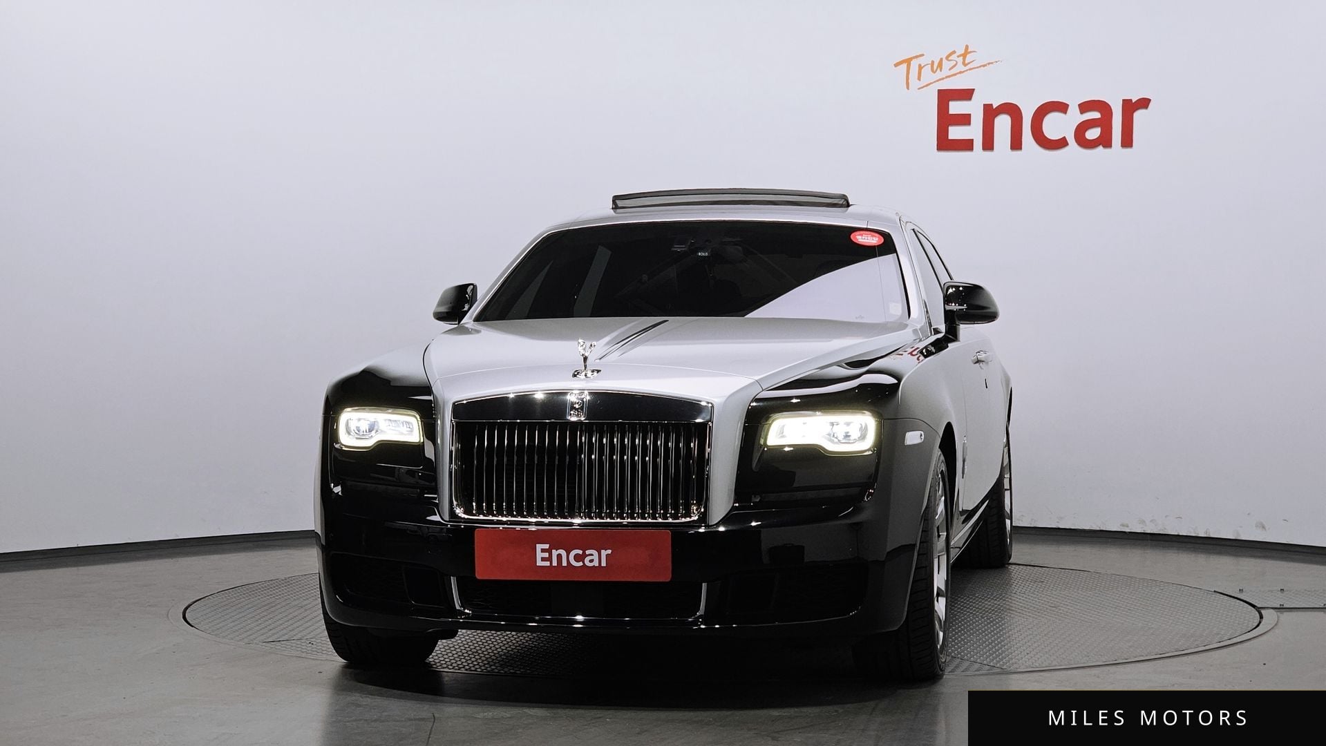 Rolls-Royce 고스트 2018 — миниатюра 3