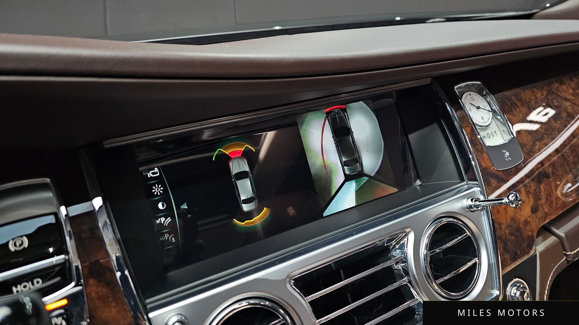 Rolls-Royce 고스트 2018 — миниатюра 14