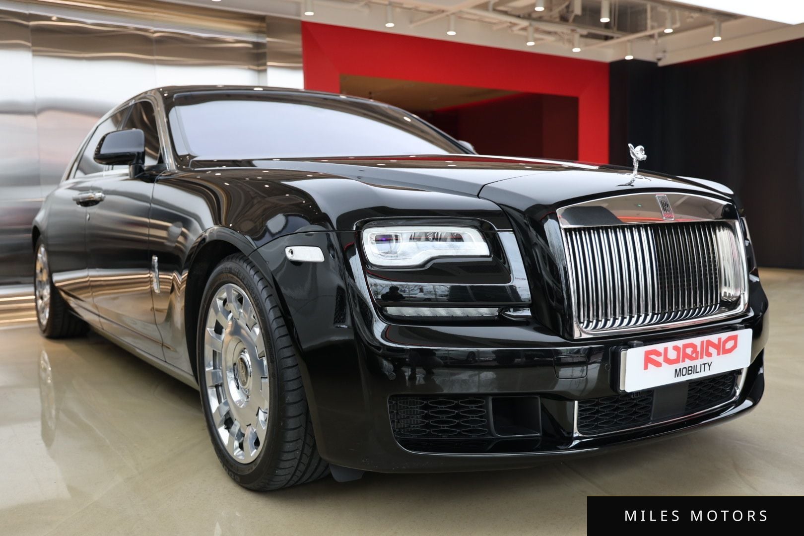 Rolls-Royce 고스트 2018 — миниатюра 20