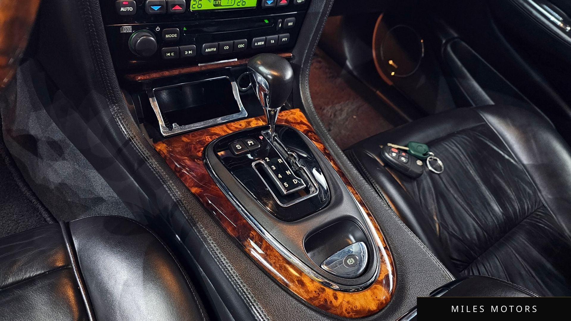 Jaguar Daimler 2006 — миниатюра 9