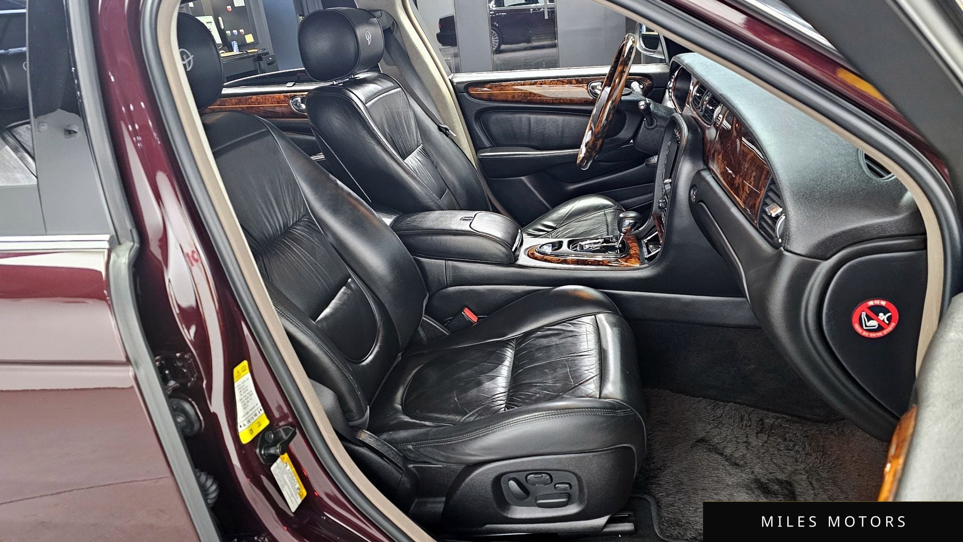 Jaguar Daimler 2006 — миниатюра 10
