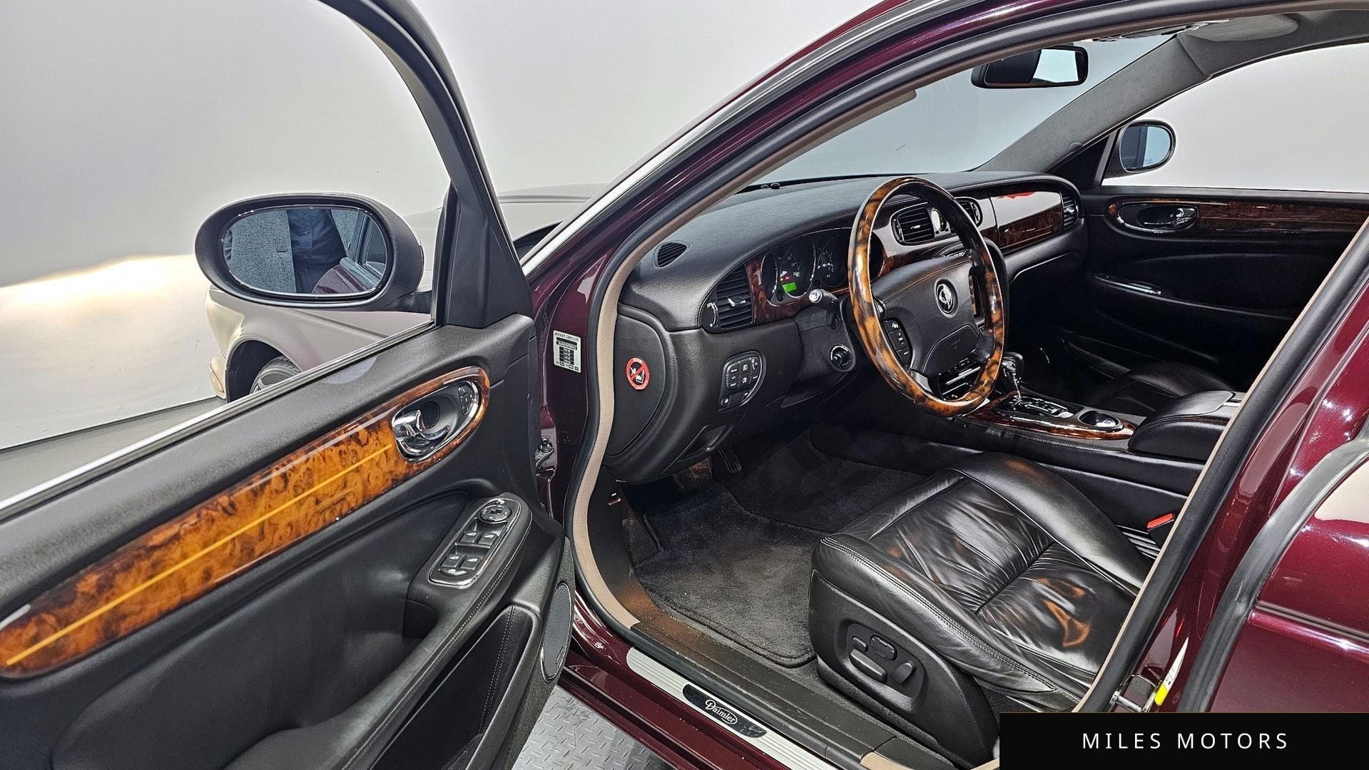 Jaguar Daimler 2006 — миниатюра 11