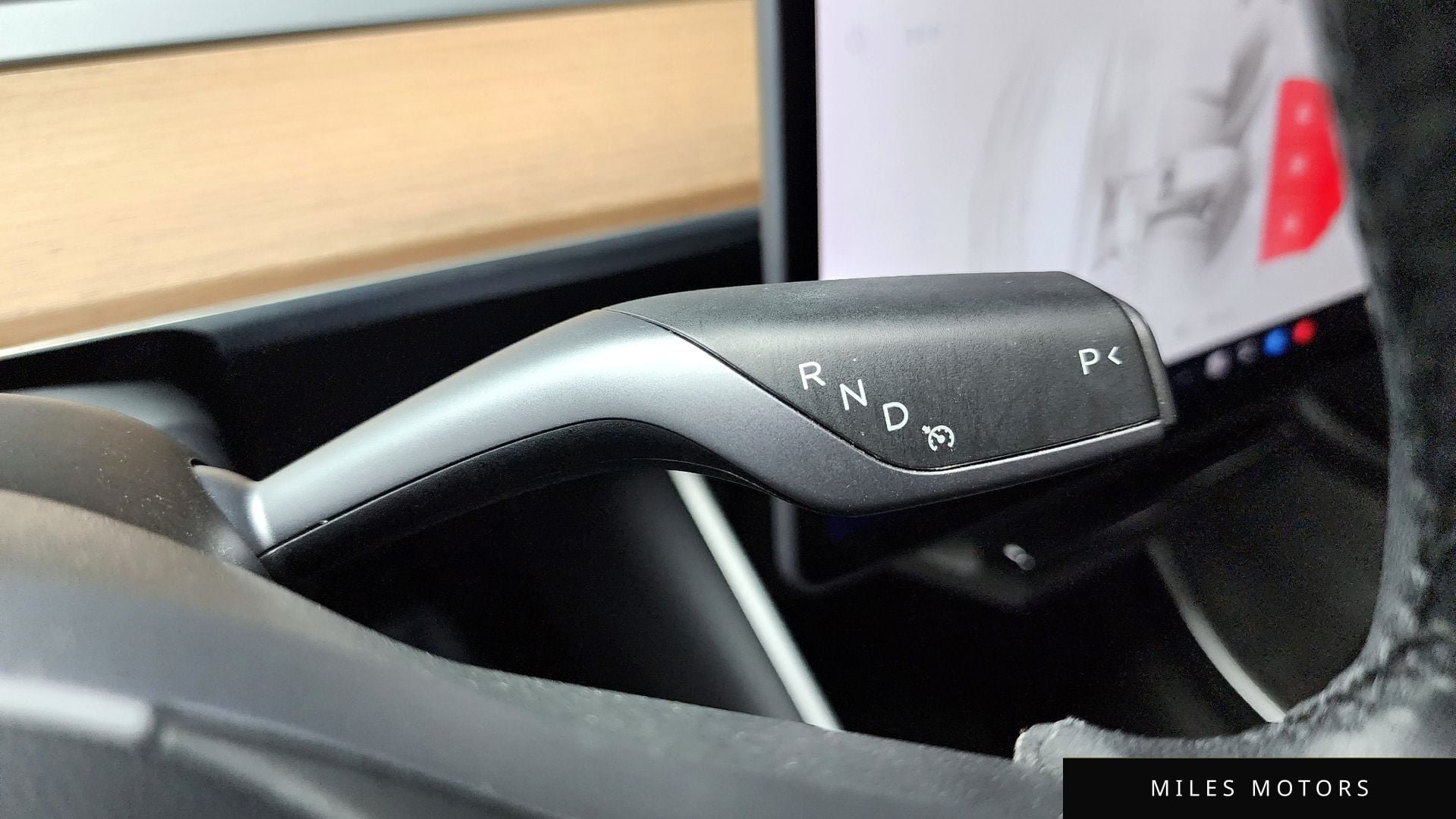 Tesla Model 3 2020 — миниатюра 9