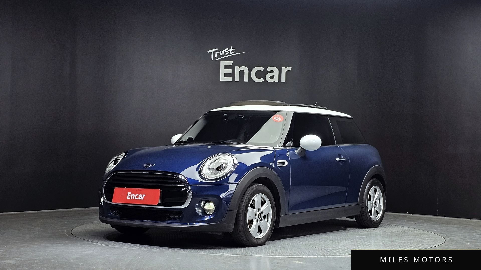 MINI Cooper D 2016 — фото 1 из 12