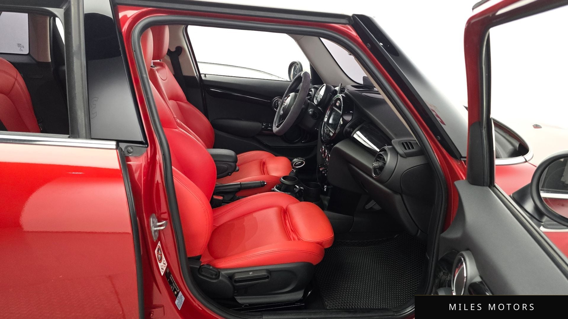 MINI Cooper 2018 — миниатюра 11