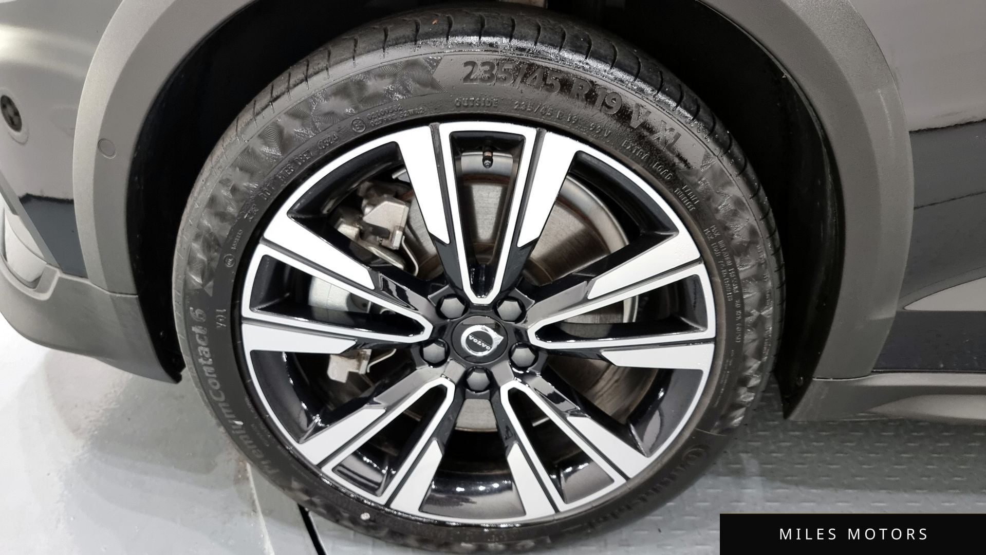 Volvo V60 2024 — миниатюра 5