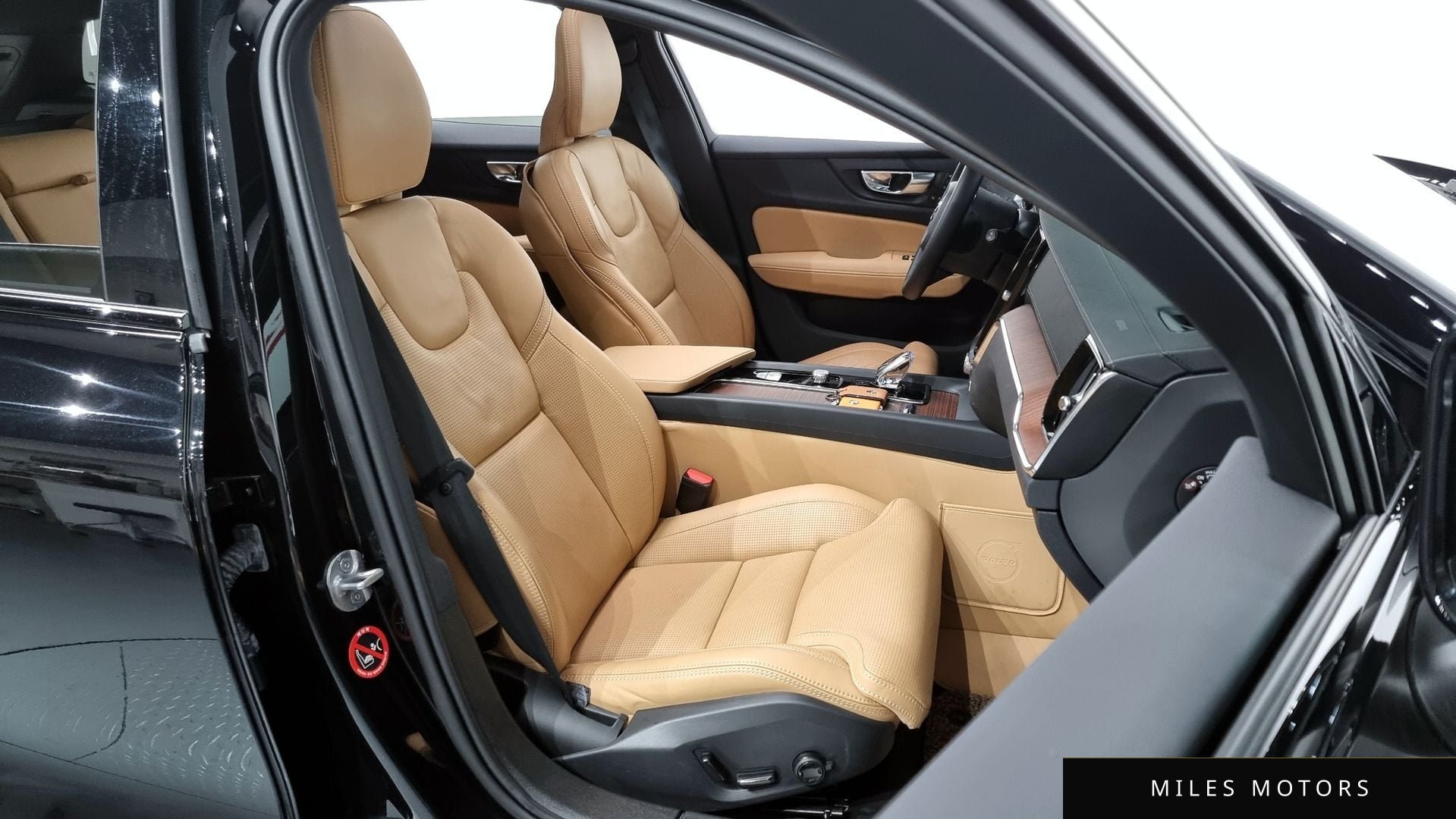 Volvo V60 2024 — миниатюра 10