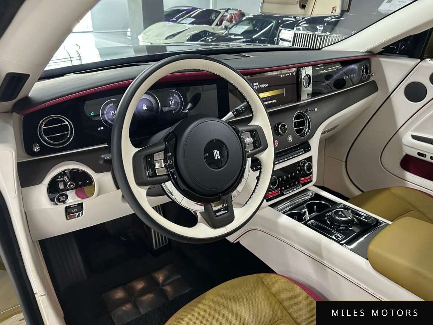 Rolls-Royce Spectre 2024 — миниатюра 5