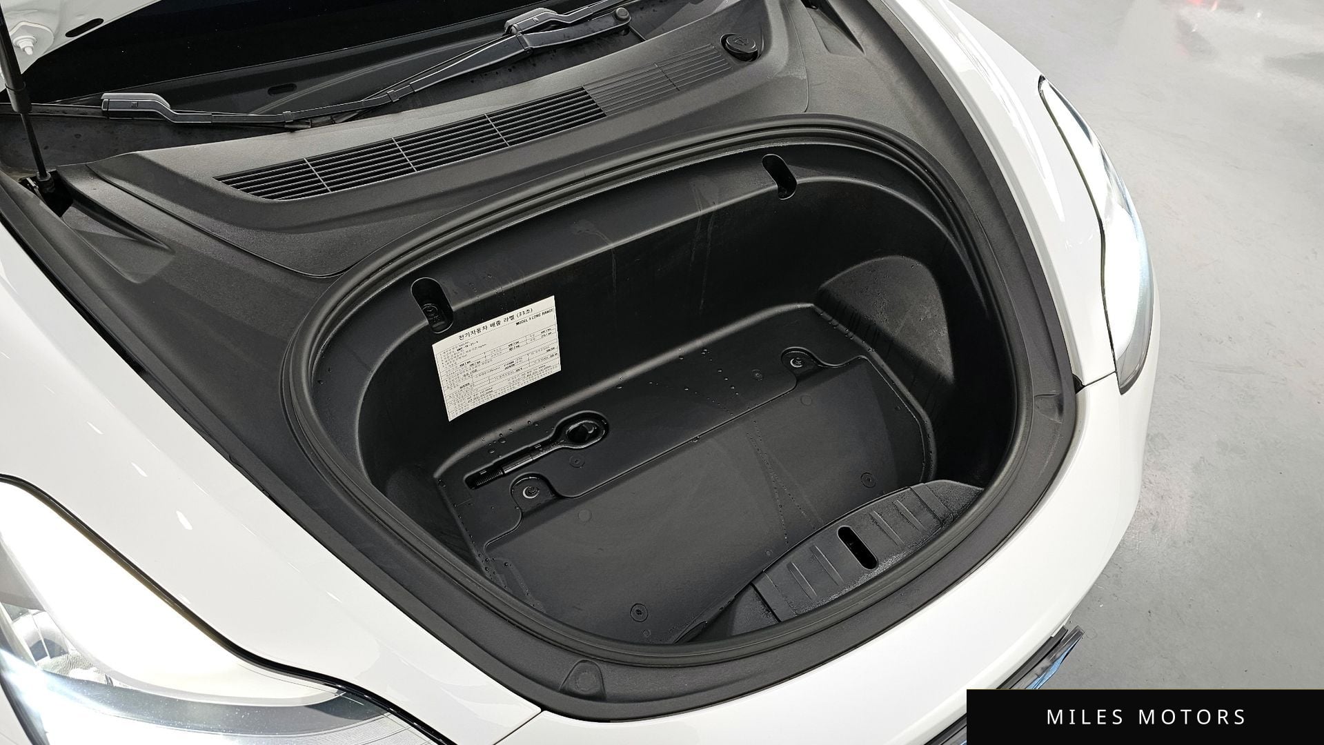 Tesla Model 3 2020 — миниатюра 6