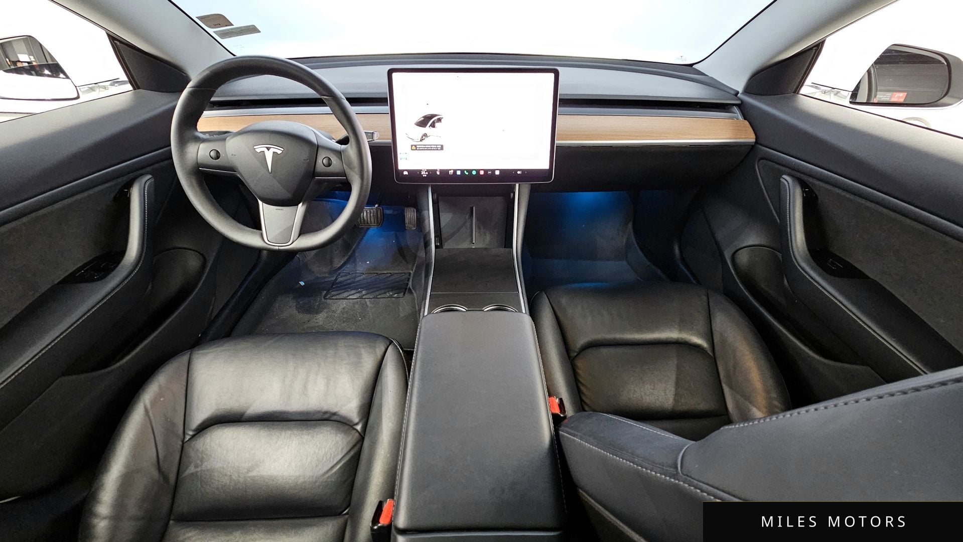 Tesla Model 3 2020 — миниатюра 7