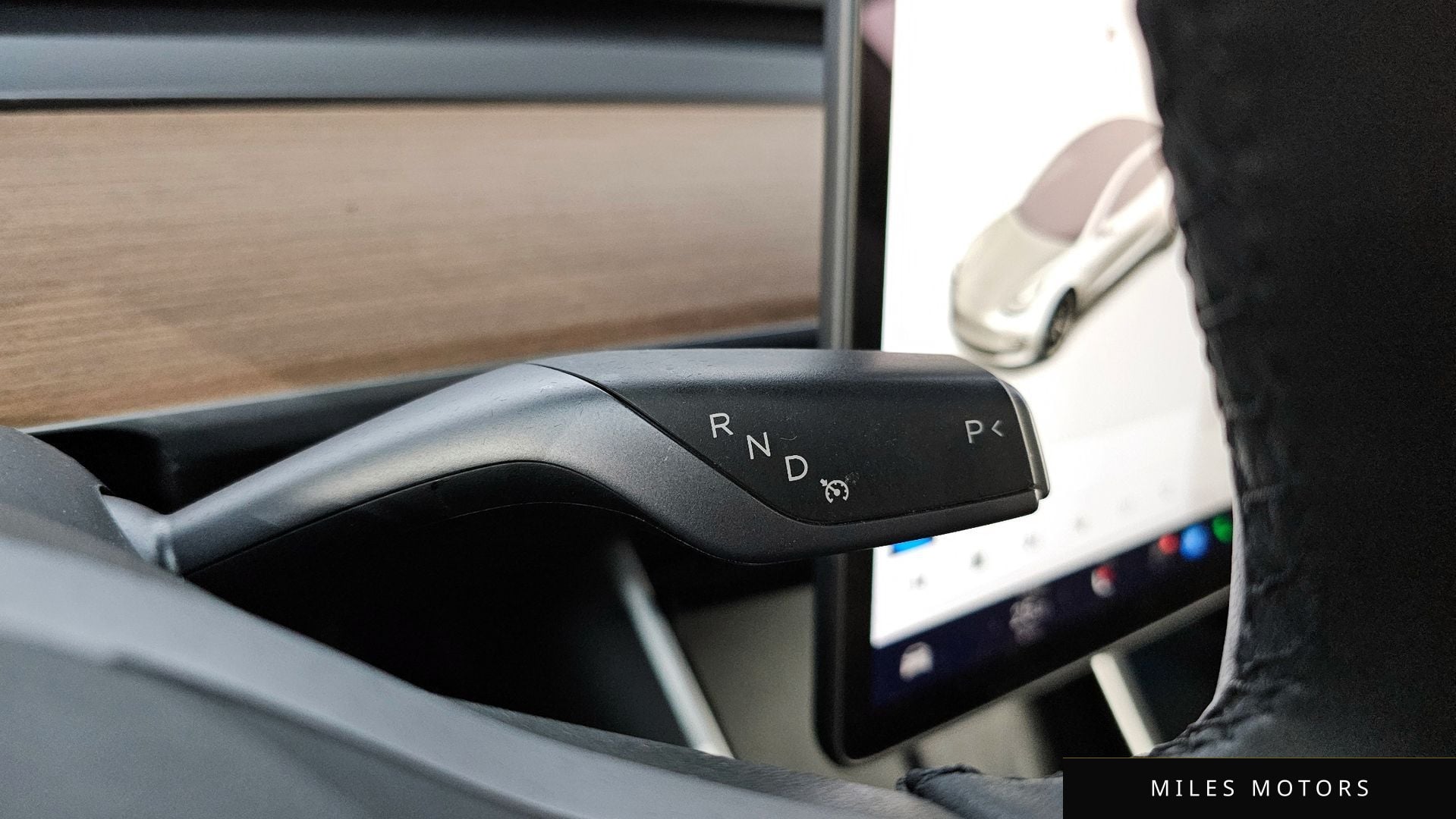 Tesla Model 3 2020 — миниатюра 9