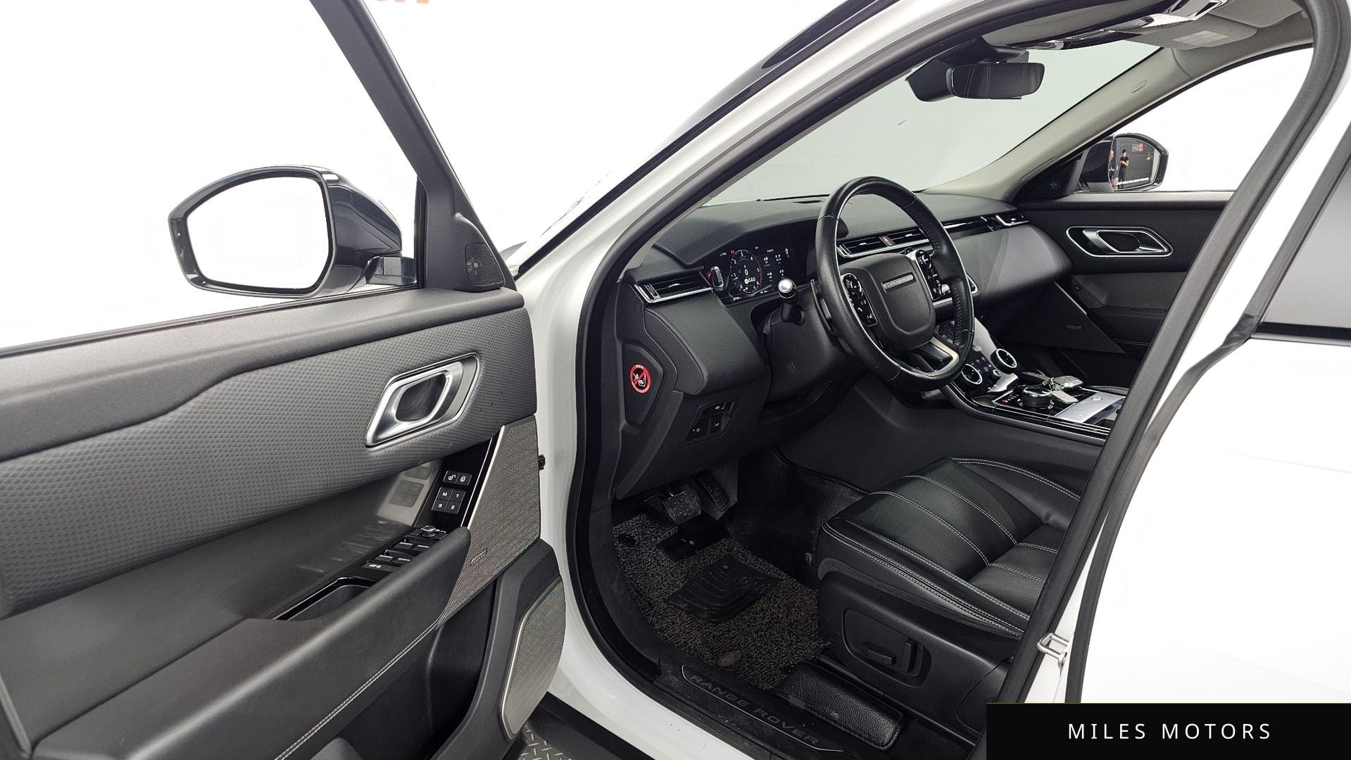 Land Rover Range Rover Velar 2019 — миниатюра 10