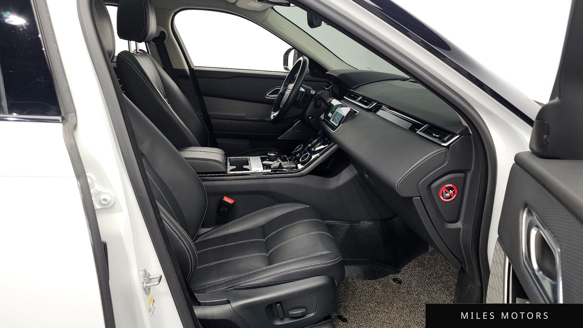 Land Rover Range Rover Velar 2019 — миниатюра 11