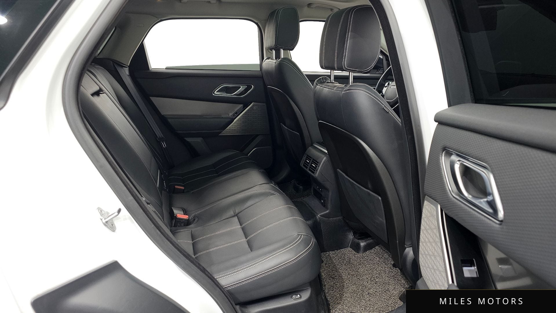 Land Rover Range Rover Velar 2019 — миниатюра 12