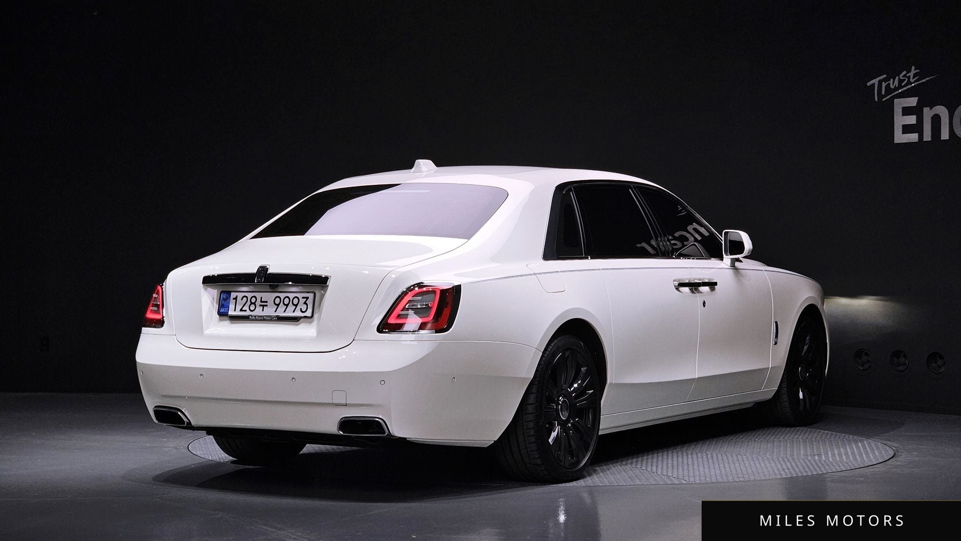 Rolls-Royce 고스트 2022 — миниатюра 2