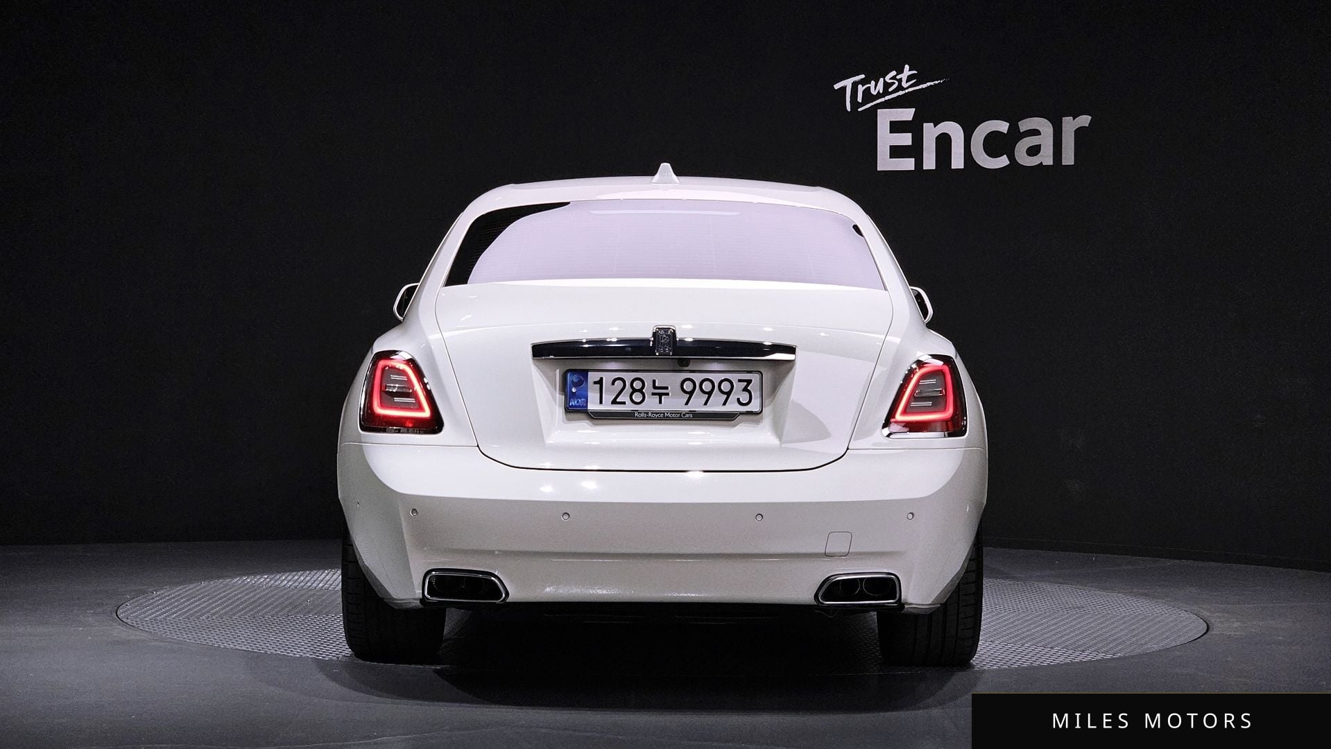 Rolls-Royce 고스트 2022 — миниатюра 4