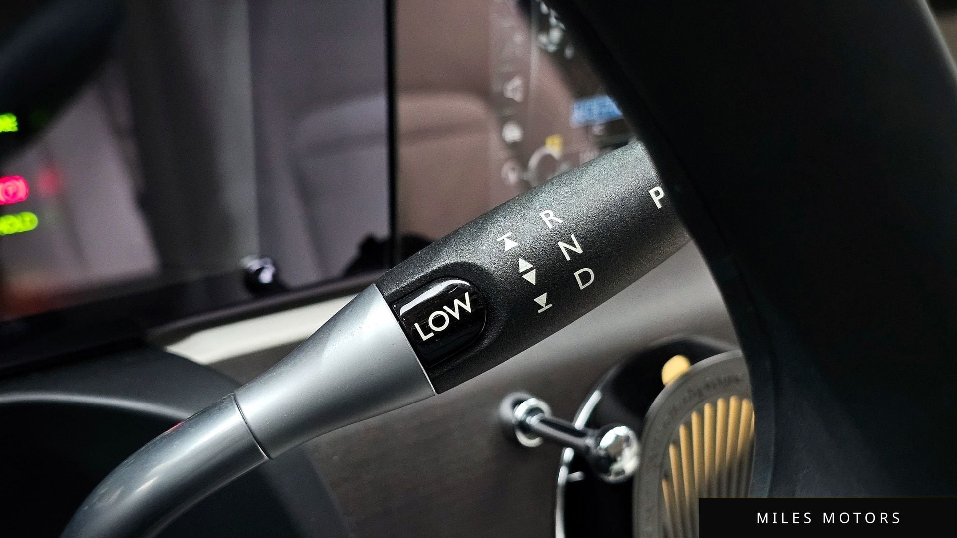 Rolls-Royce 고스트 2022 — миниатюра 9
