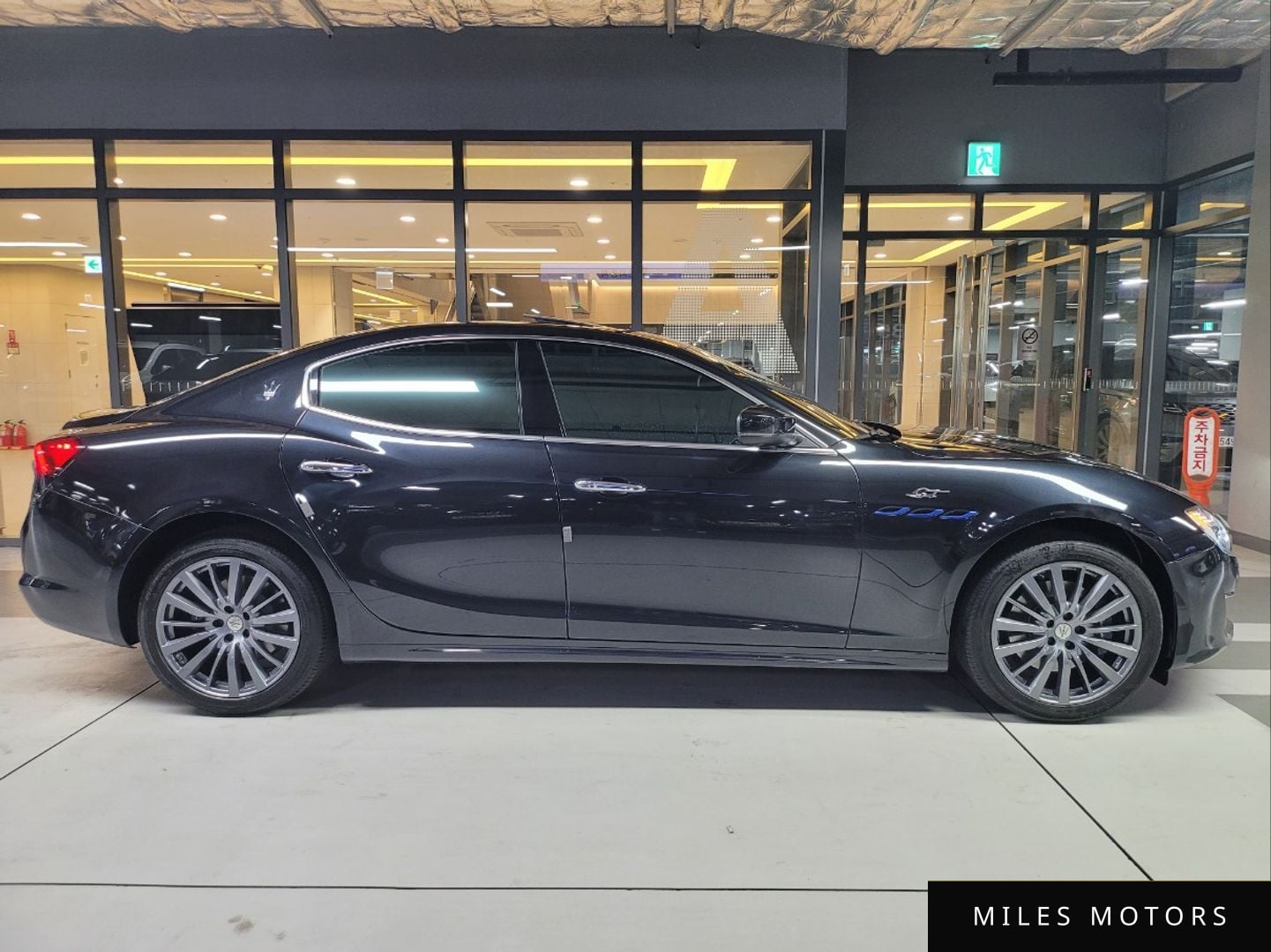 Maserati Ghibli 2022 — миниатюра 3