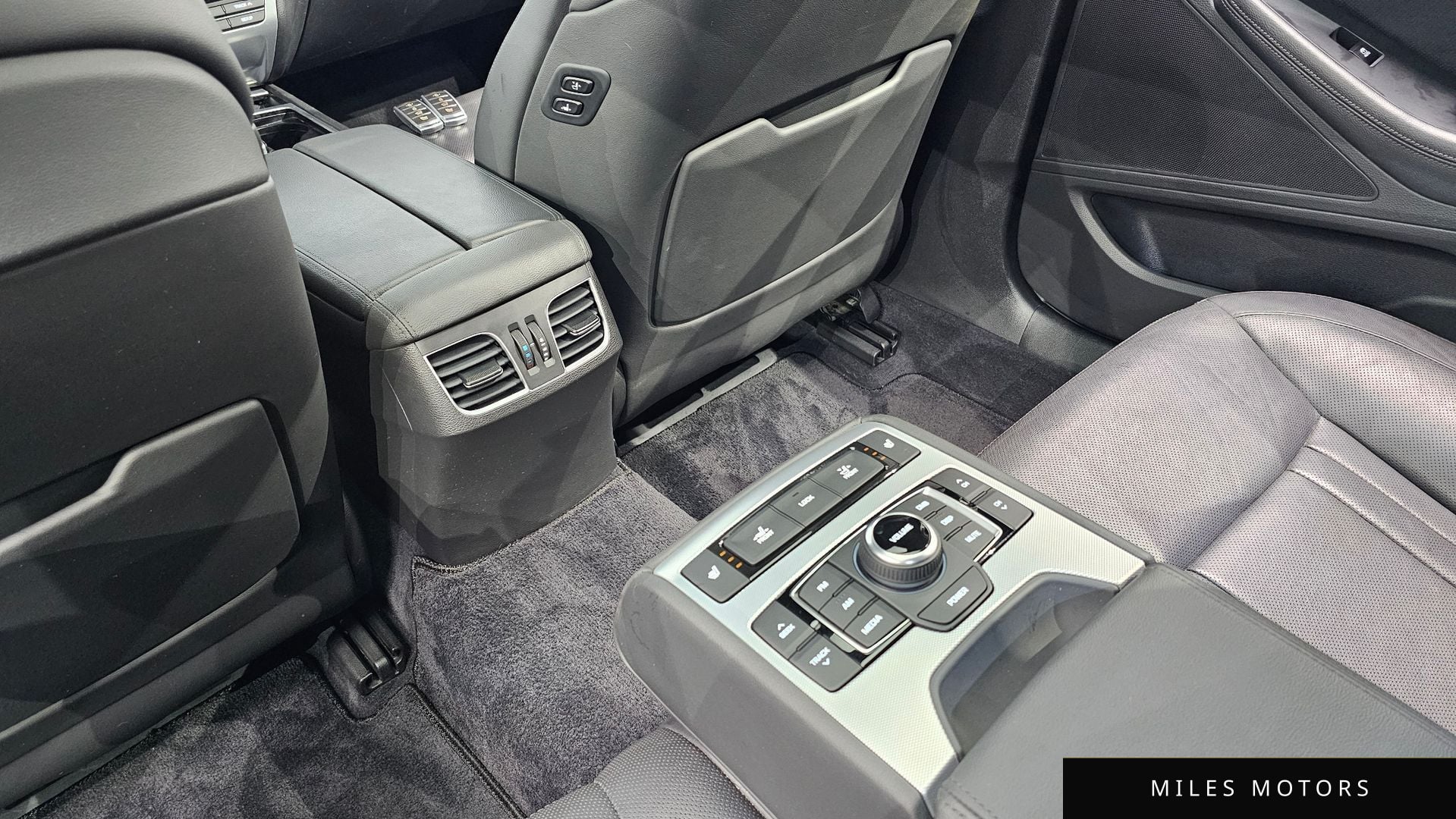Genesis G80 2019 — миниатюра 19