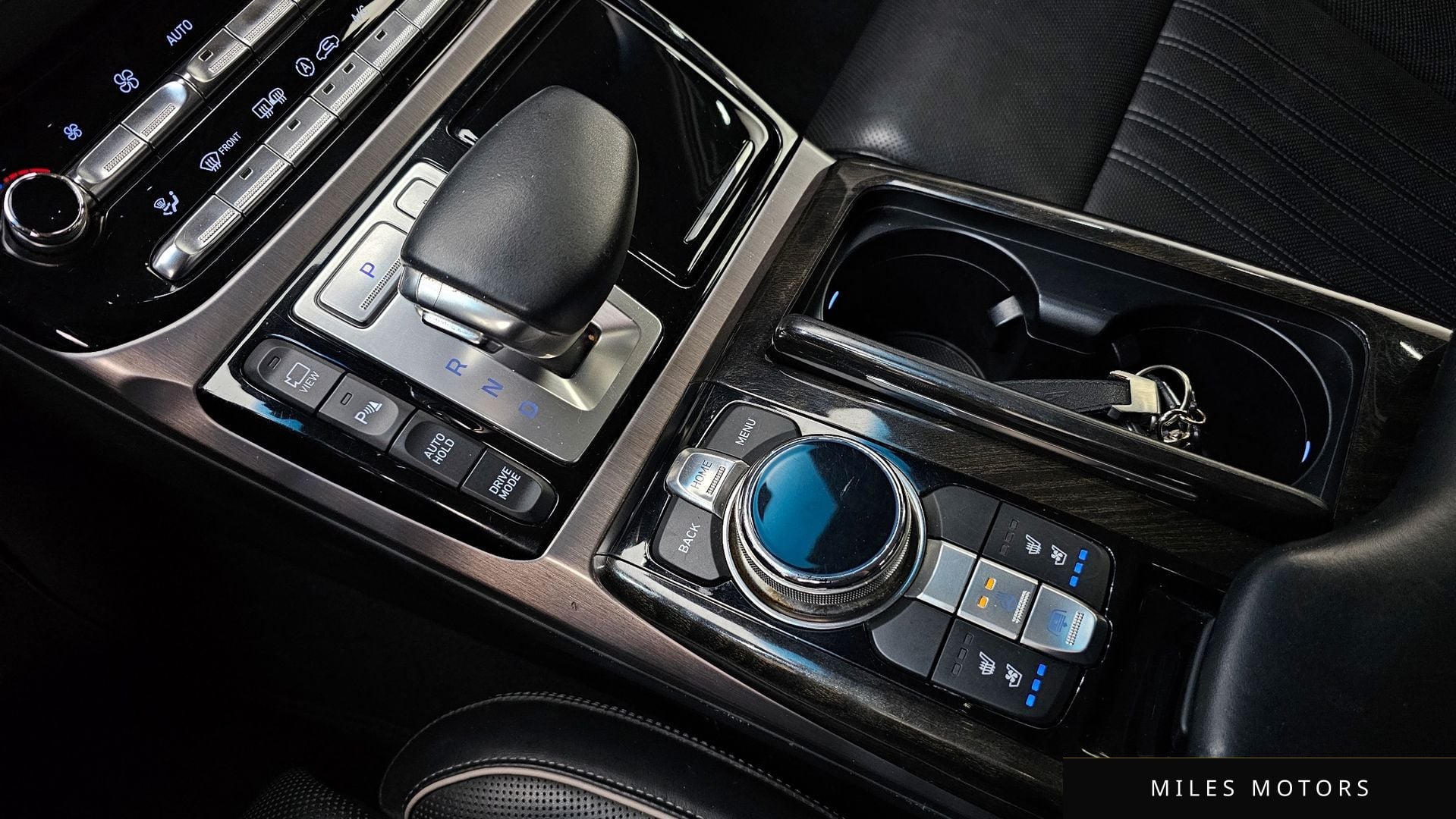 Genesis EQ900 2016 — миниатюра 9