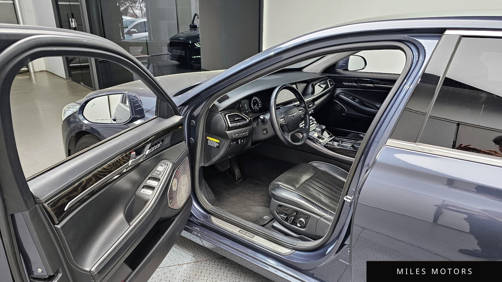 Genesis EQ900 2016 — миниатюра 11