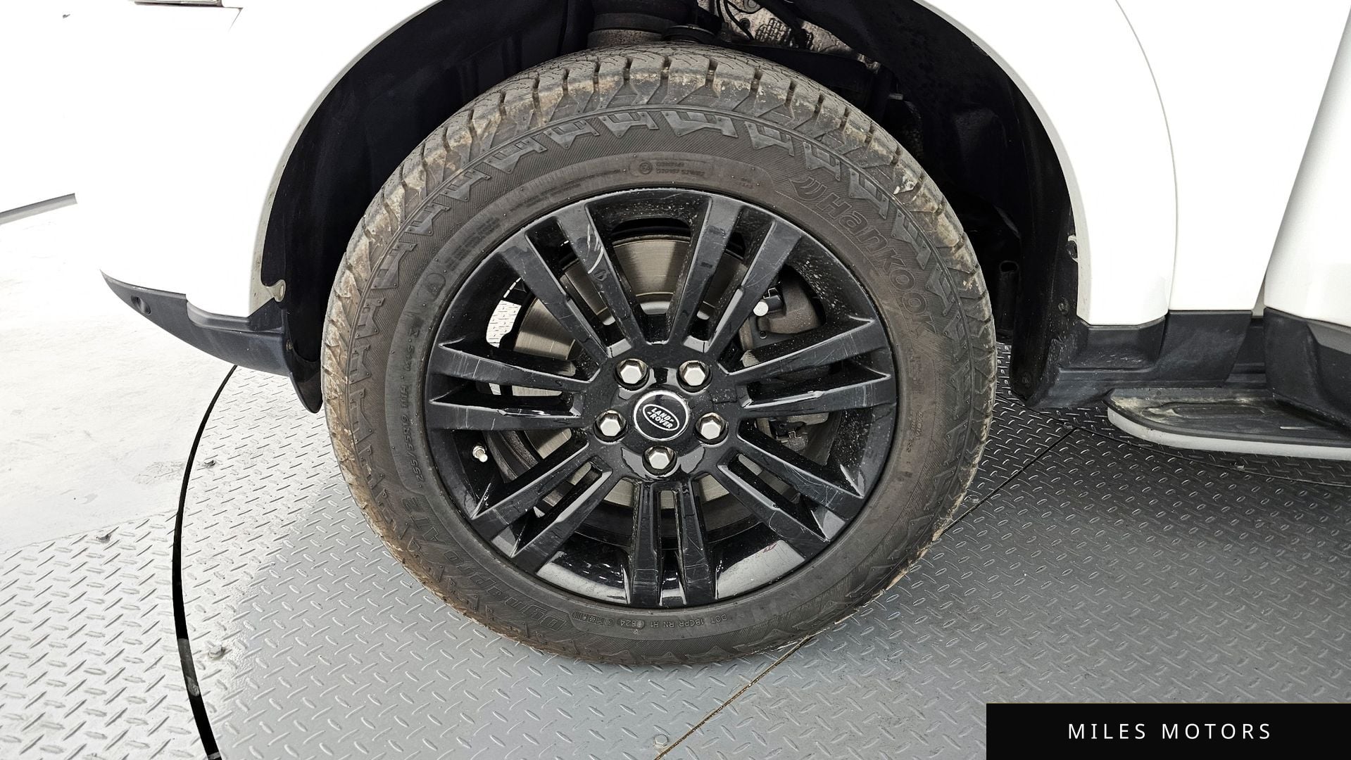 Land Rover Discovery 2016 — миниатюра 5