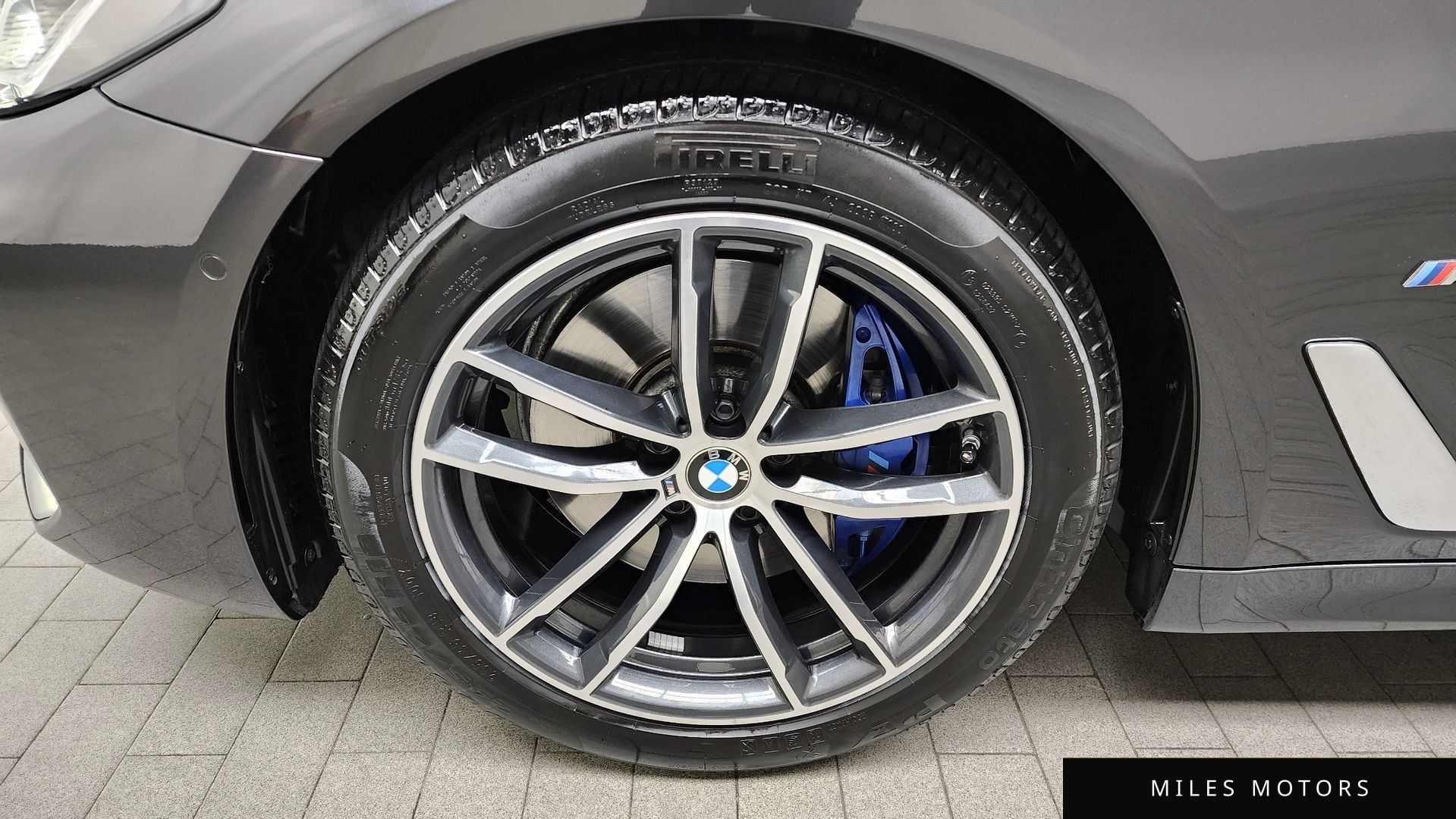BMW 5시리즈 (G30) 2023 — миниатюра 5