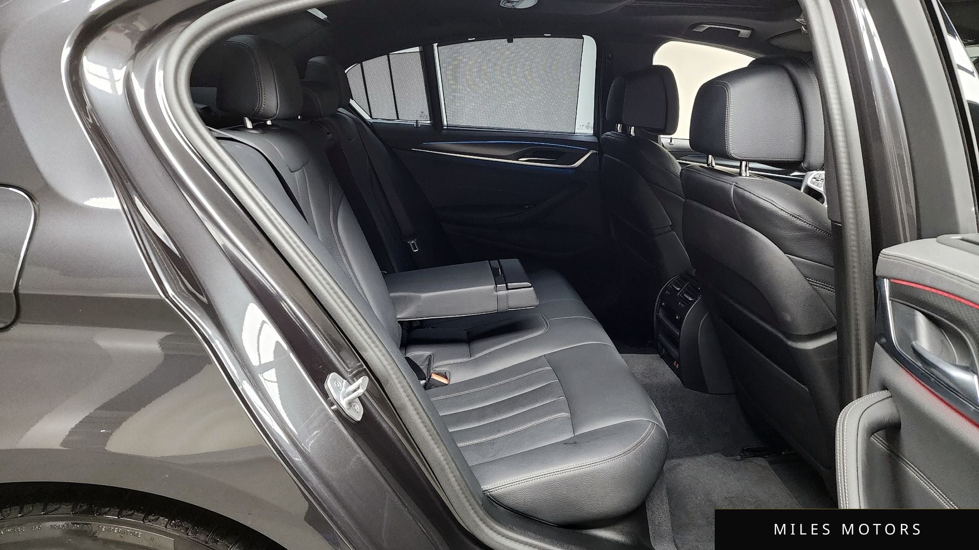 BMW 5시리즈 (G30) 2023 — миниатюра 12