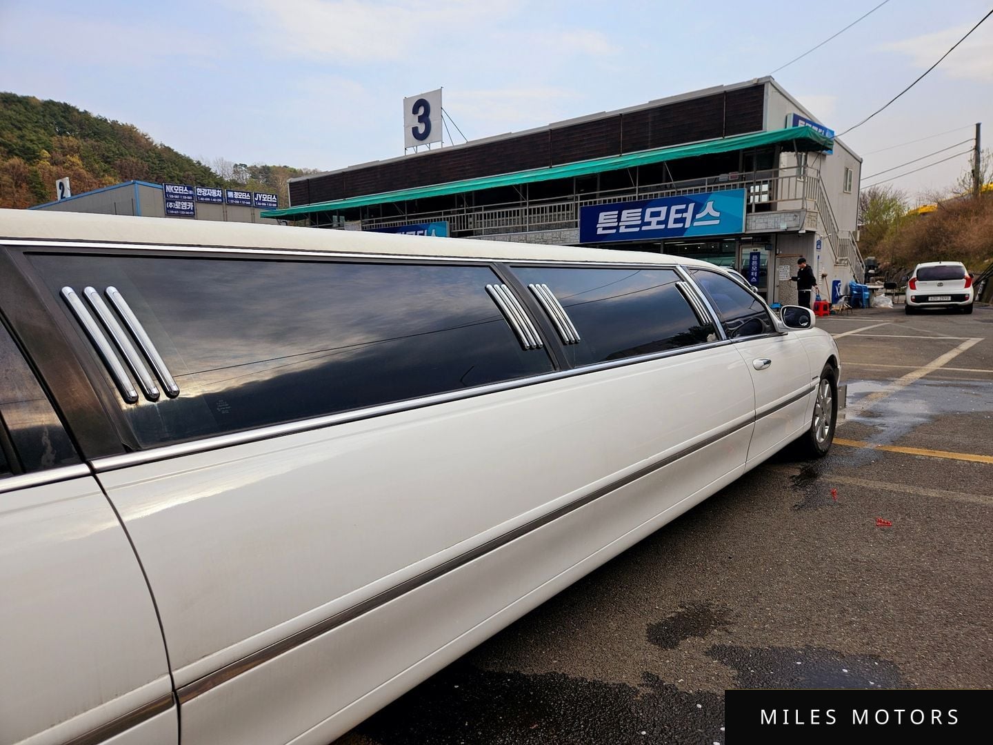 Lincoln Town Car 2003 — миниатюра 6