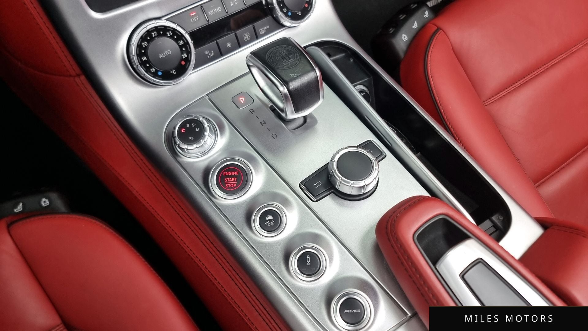 Mercedes-Benz SLS AMG 2012 — миниатюра 9