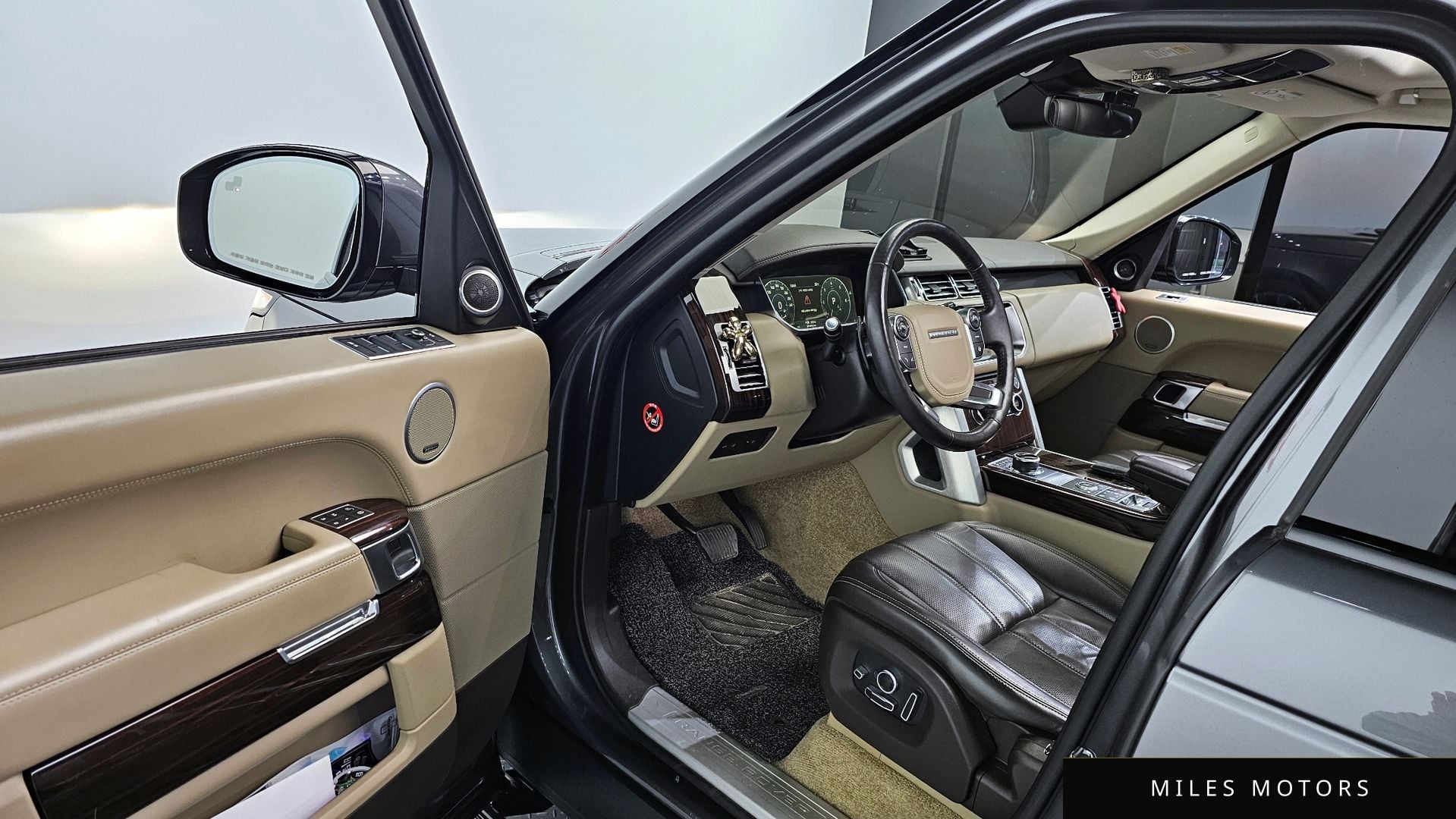Land Rover Range Rover 2017 — миниатюра 11