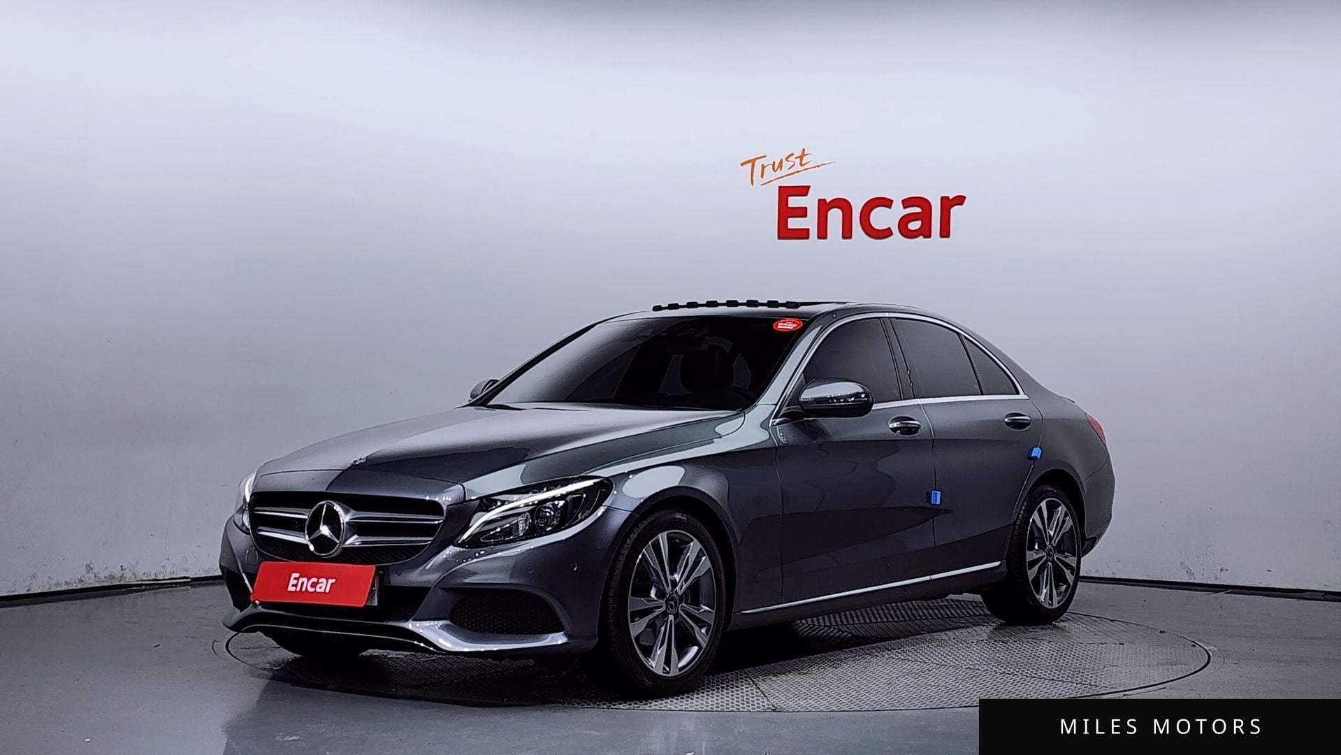 Mercedes-Benz C-Class W205 2018 — фото 1 из 12