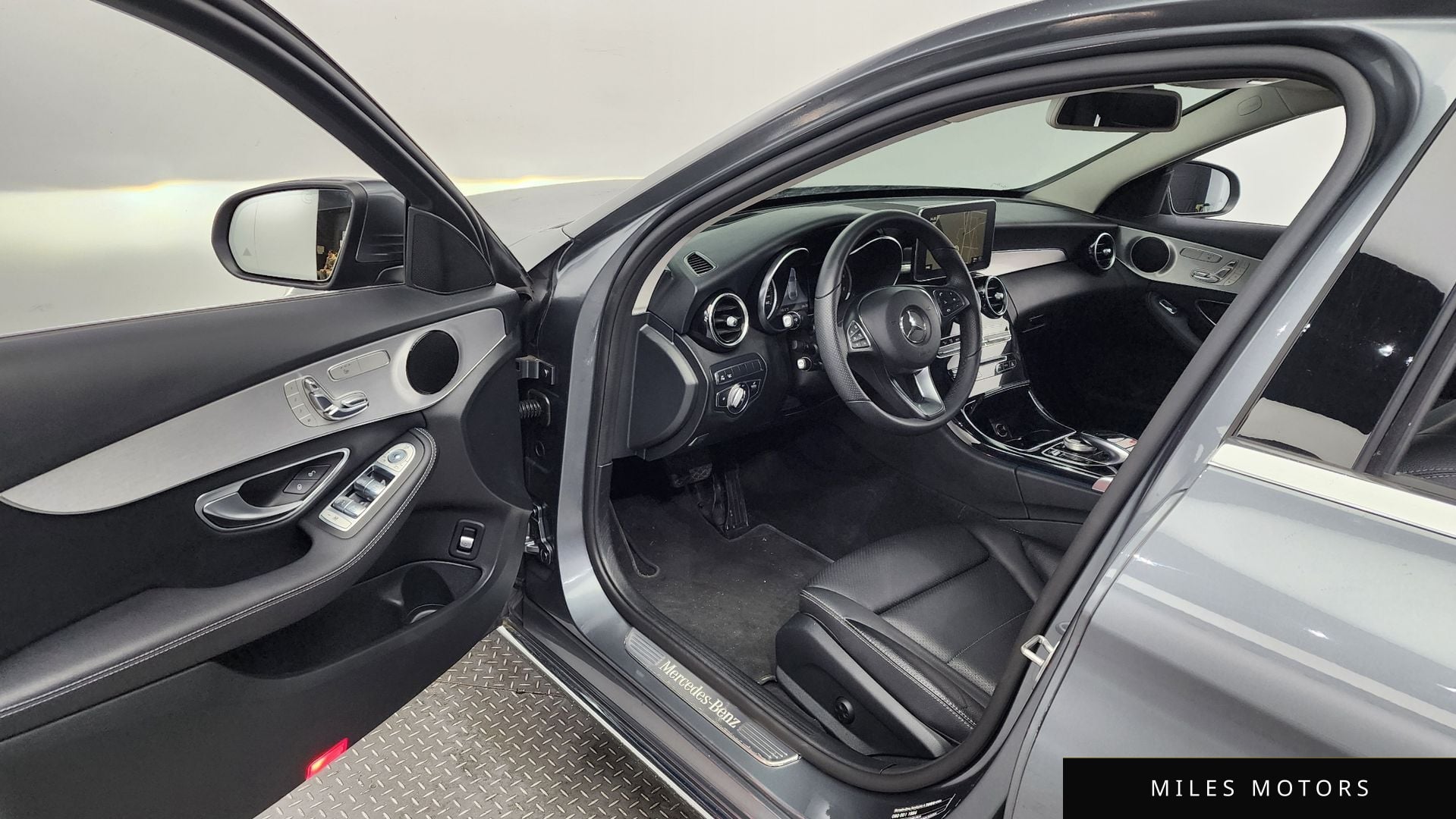Mercedes-Benz C-Class W205 2018 — миниатюра 10