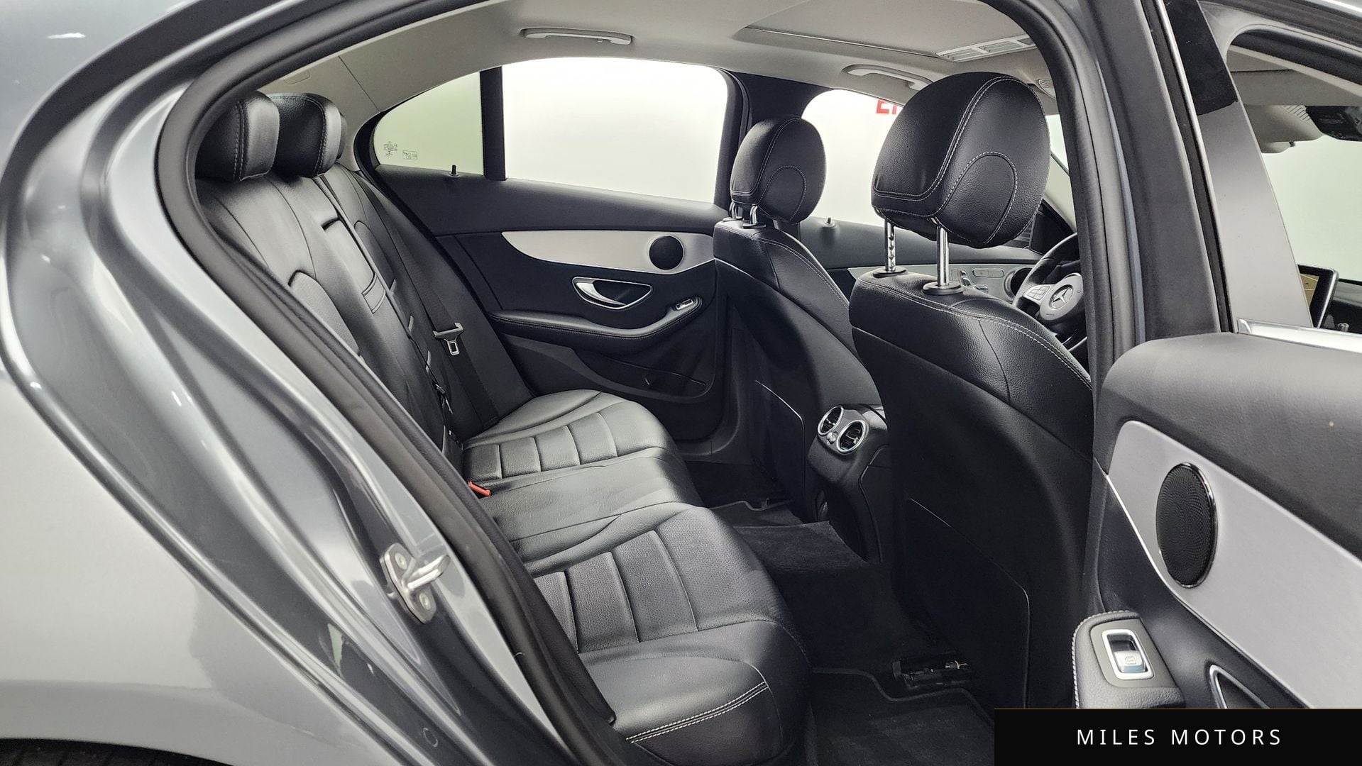 Mercedes-Benz C-Class W205 2018 — миниатюра 12