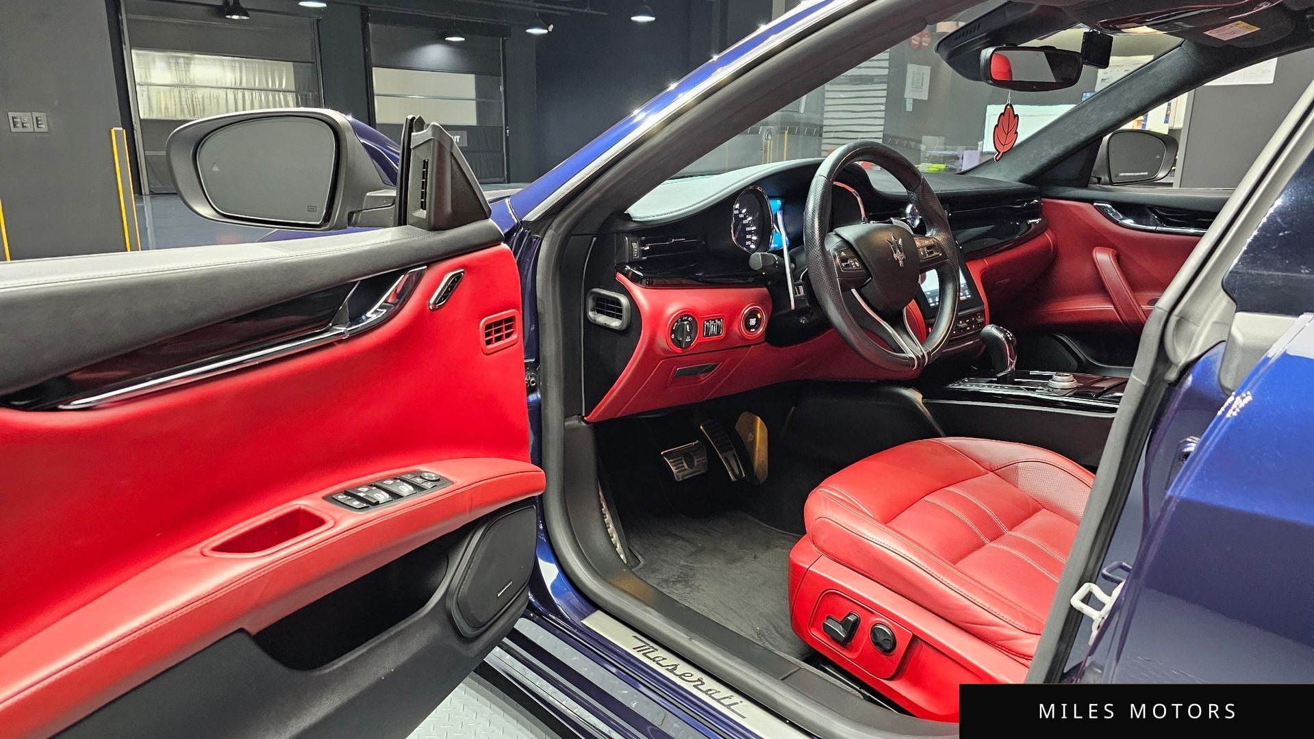 Maserati 콰트로포르테 2017 — миниатюра 11