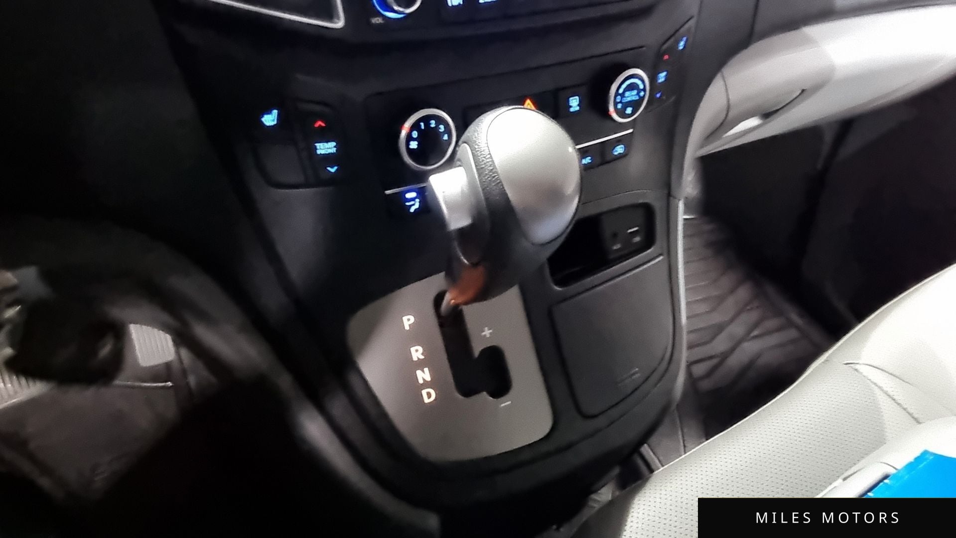 Hyundai Starex 2019 — миниатюра 9